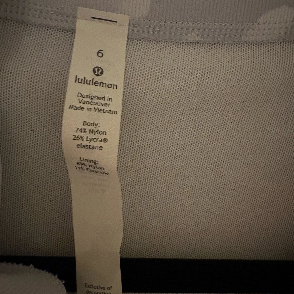 Lululemon Define jacket in Light Gray and white Camo pattern. - Picture 2 of 16